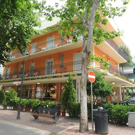 Albergo Santo Stefano Bellaria-Igea Marina Exteriör bild