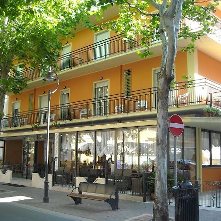 Albergo Santo Stefano Bellaria-Igea Marina Exteriör bild