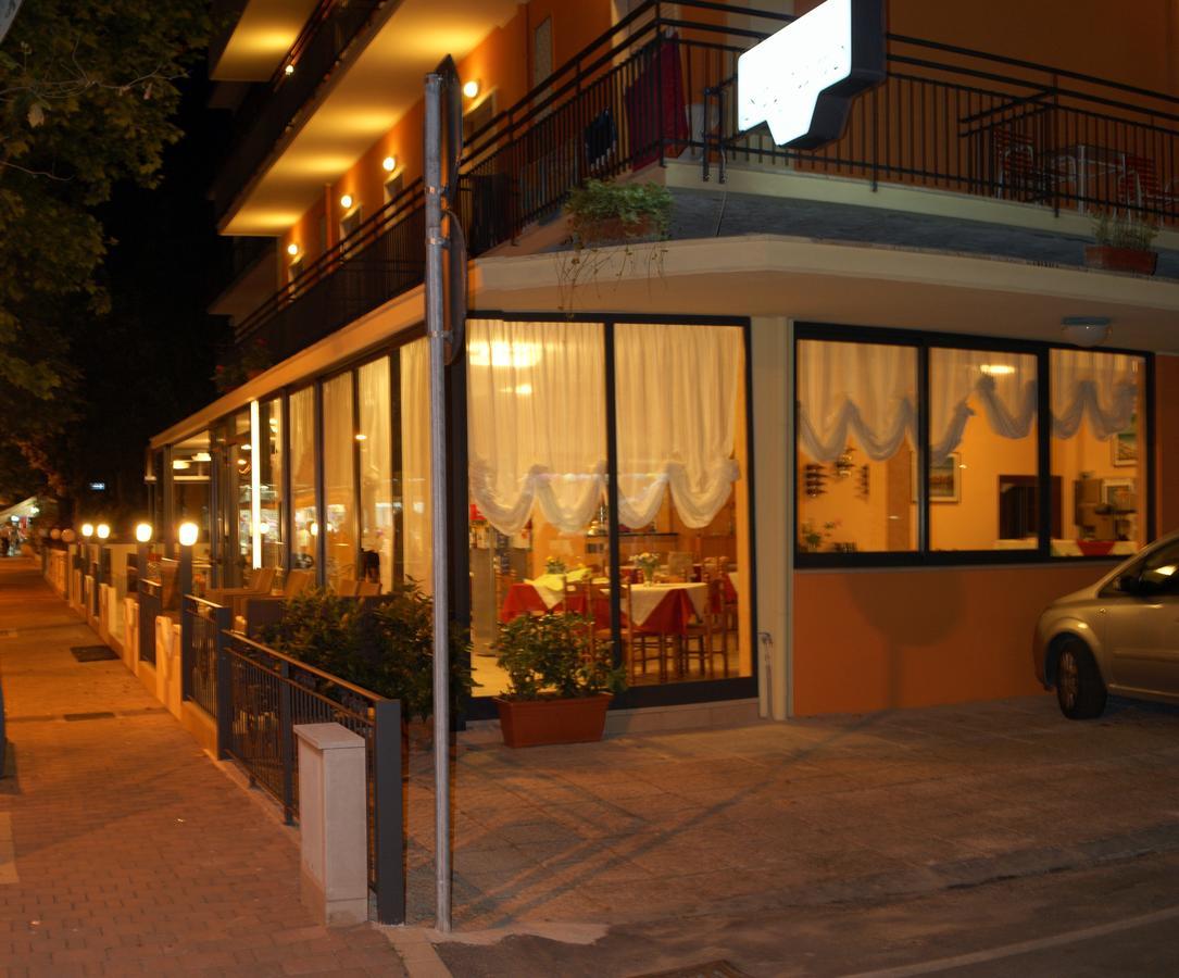 Albergo Santo Stefano Bellaria-Igea Marina Exteriör bild